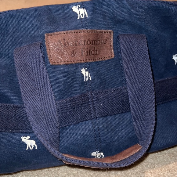 Navy Duffle Bag / Navy Weekender Bag - Picture 2 of 5